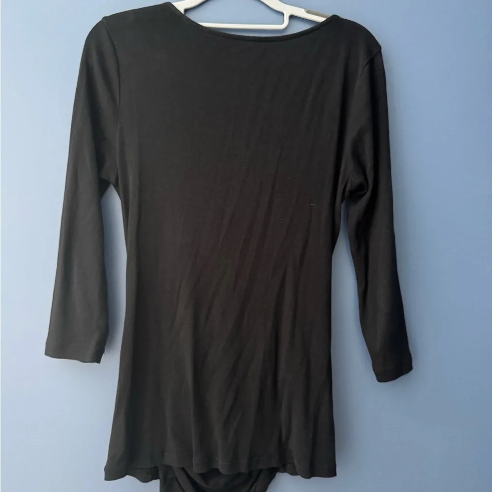 Express Elegant Black Ruched Blouse - Picture 2 of 3